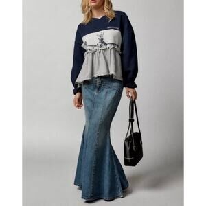 Urban Outfitters BDG Minnesota Ruffle Trim Long Sleeve Sweater Size Medium